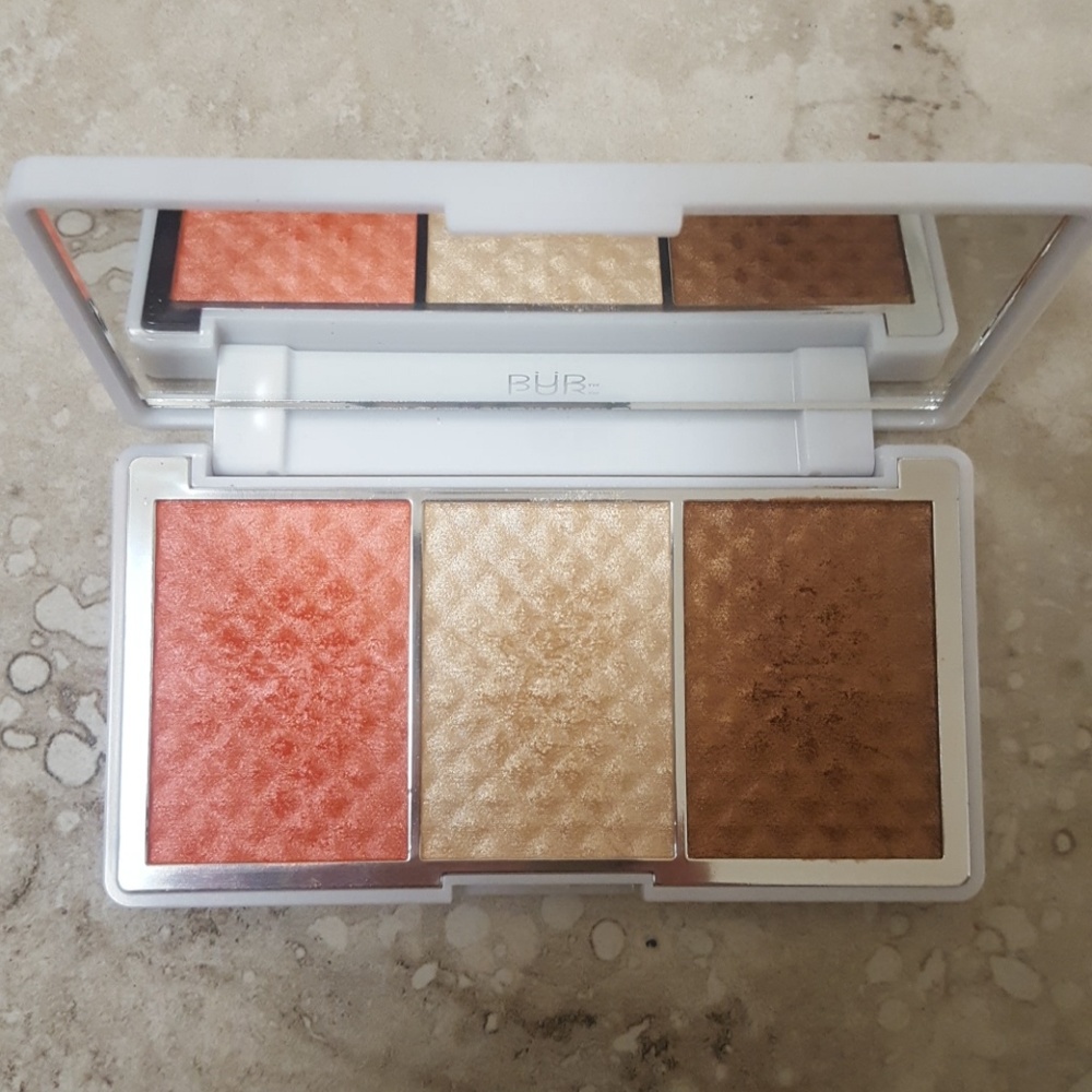 Pur bronze and brighten pallete.